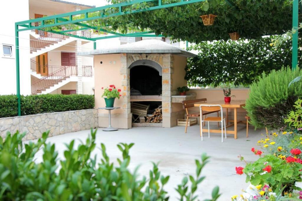 Cosey Studio Apartment For 2 Free Private Parking Makarska Exterior foto